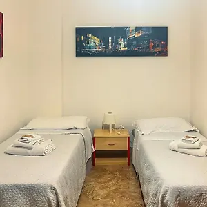 cheap-in-center.palermohotels.org/